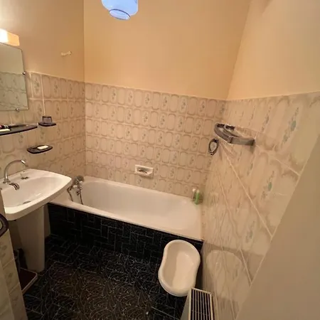 Les Sources T2 Enchastrayes